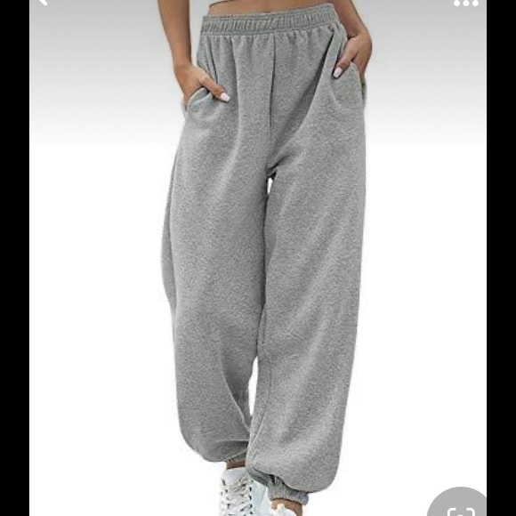 Woman’s Cinch Bottom Sweatpants. Size -M-L - Picture 15 of 16